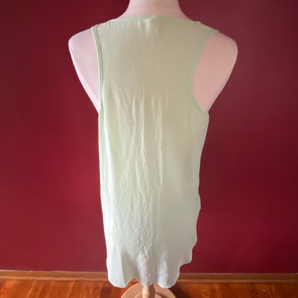 Green Sleeveless Blouse - Picture 2 of 3